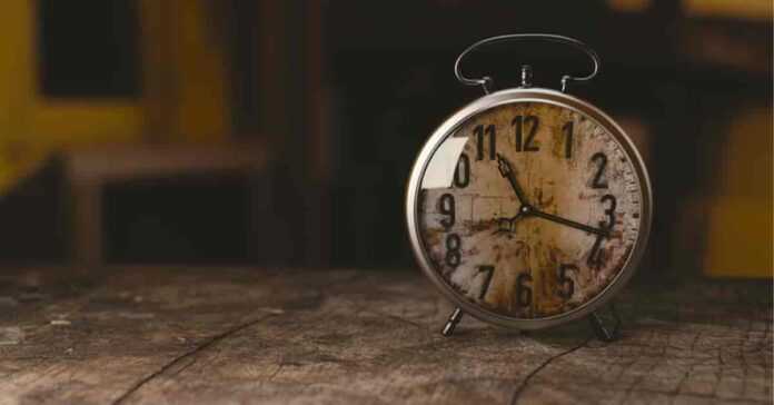 Time Kitna Ho Raha Hai Time Kitna Ho Raha Hai