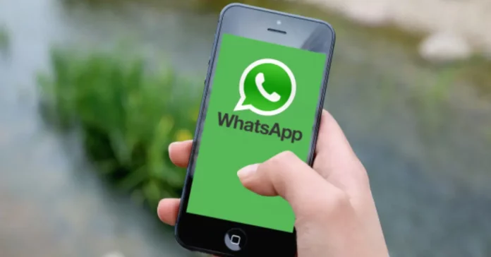 WhatsApp Working On Translucent Effect for Tab Bar